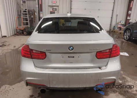 2015 BMW 335I xDrive z USA, uszkodzony, nr VIN WBA3B9C55FF801576